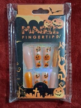 MAGEE Halloween Pumpkin Press-On Nails - Orange & Nude